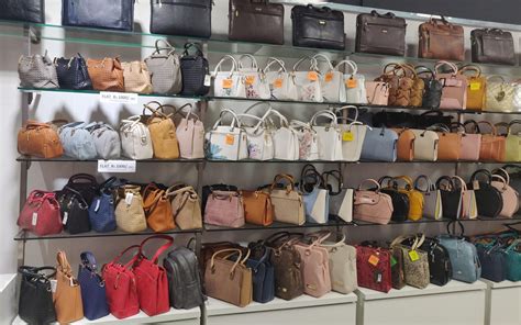 handbag shops near me online